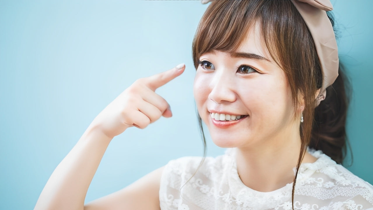 黒髪で眉毛を脱色すると垢抜ける？メリットや色の選び方・やり方を解説